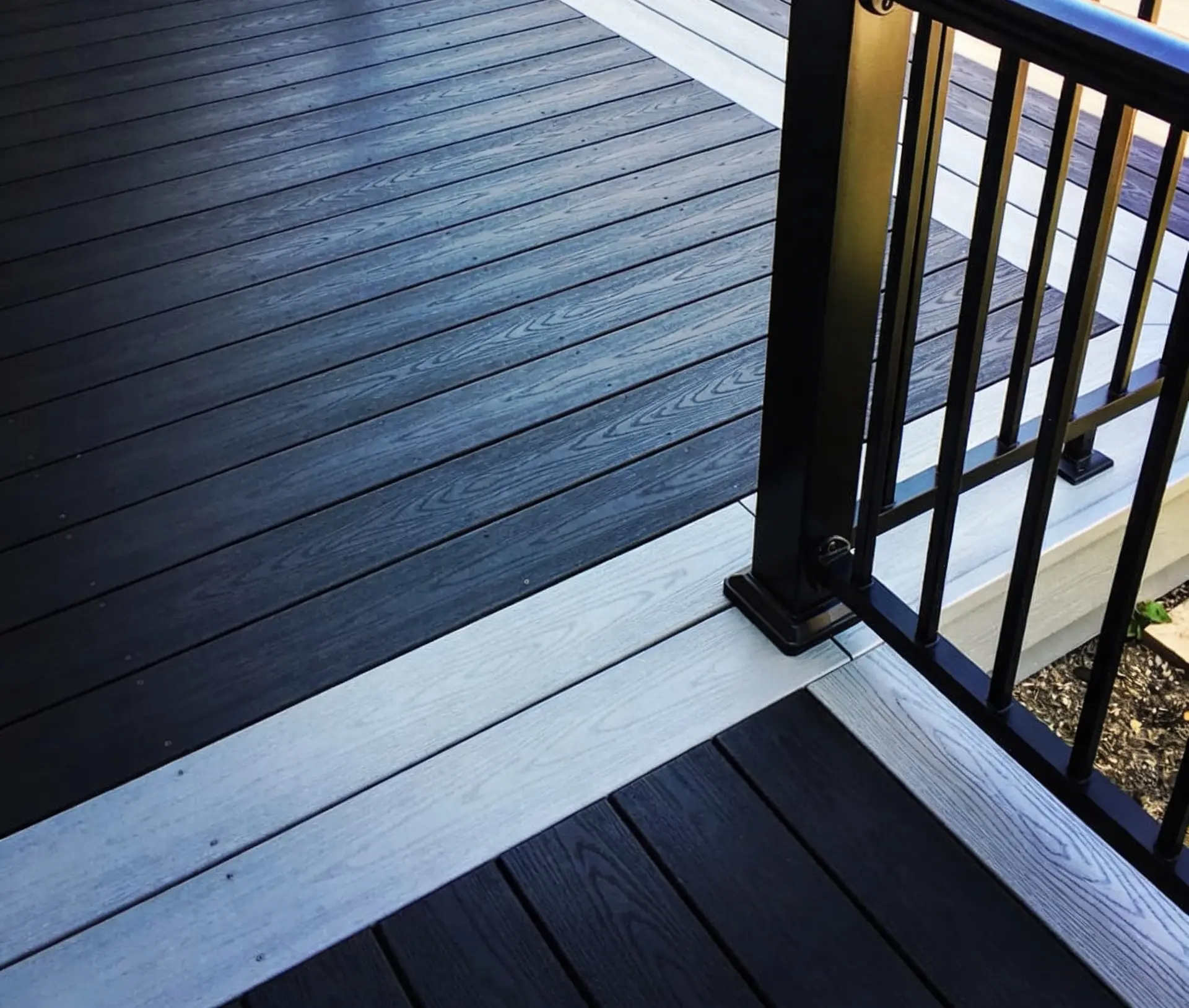 What are Some Mistakes to Avoid When Building a Deck in Toronto